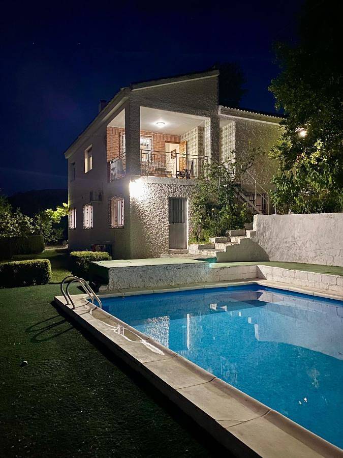 Casa rural para 6 personas, con piscina además de vistas y jardín en Monachil - 4