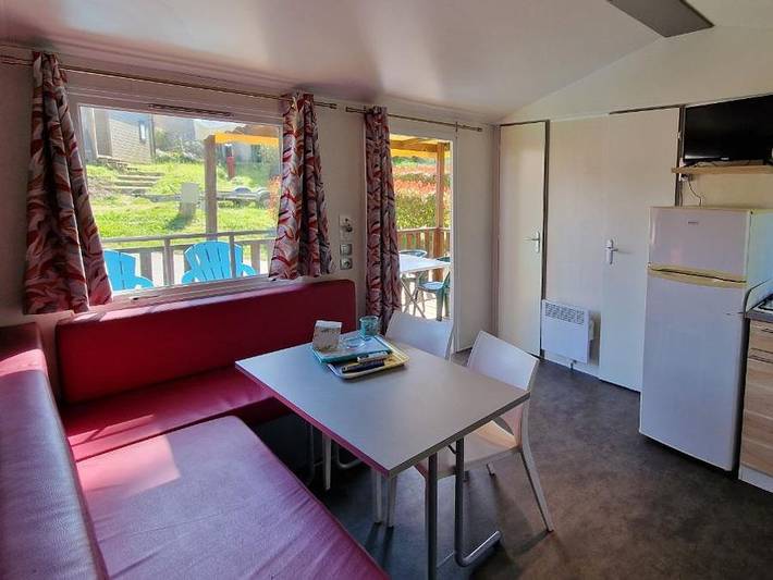 Camping pour 4 personnes, avec terrasse dans Massif de l'Esterel - 2