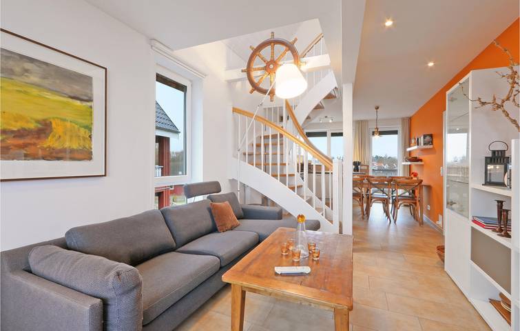 Ganze Ferienwohnung, Gemütliches Apartment mit Parkplatz, TV und 2 km zum Strand in Rechlin, Müritz