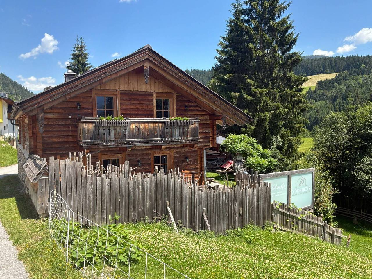 Chalet in St. Martin mit Sauna & Bergblick in Sankt Martin am Tennengebirge, Tennengau