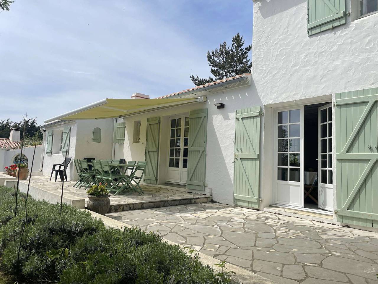 Maison confortable 5 pièces, 8 couchages, proche plage et commerces, avec jardin, terrasse et Wifi. in Noirmoutier-en-l'Île, Noirmoutier