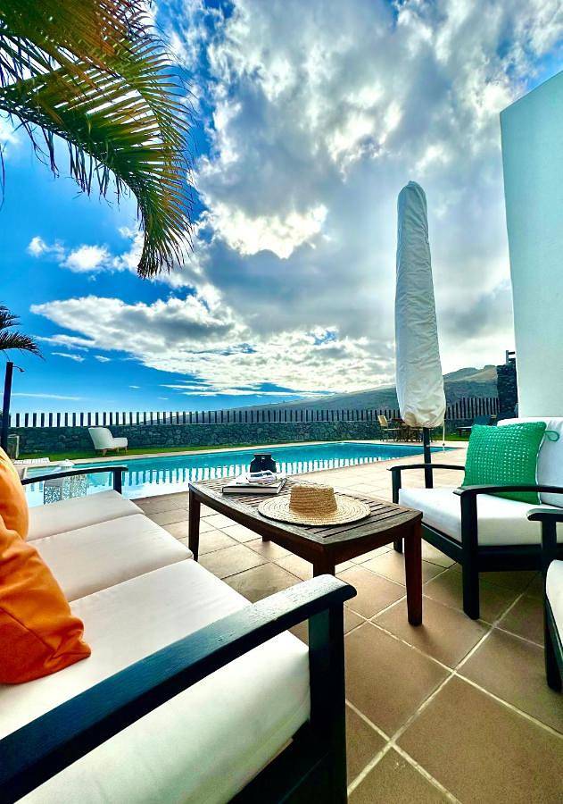 Chalet para 6 personas, con piscina además de jardín y vistas, Se admiten mascotas en La Gomera