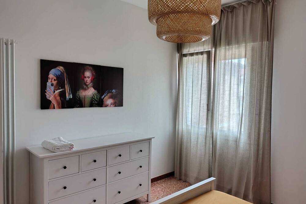 Apartamento entero, Golden House Venice Yellow, 5 minutes from the square and park of Mirano, in Mirano, Provincia de Venezia