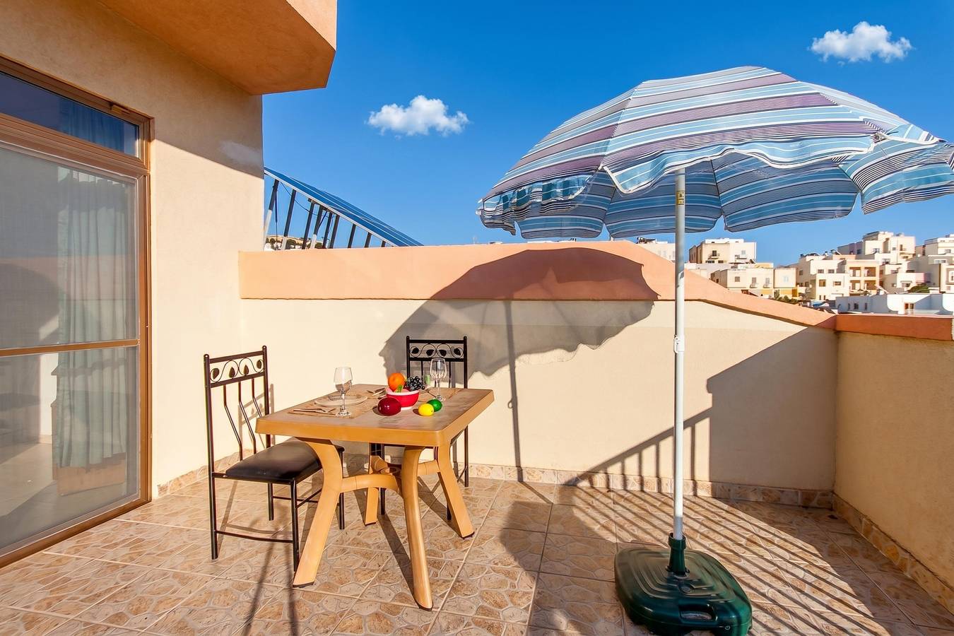Sunny pool and terrace - Merill nb6 in il-Mellieha, Mellieha