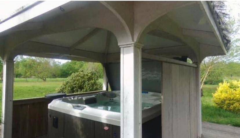 Location de vacances pour 8 personnes, avec sauna et piscine ainsi que jacuzzi et jardin à Bégadan - 3