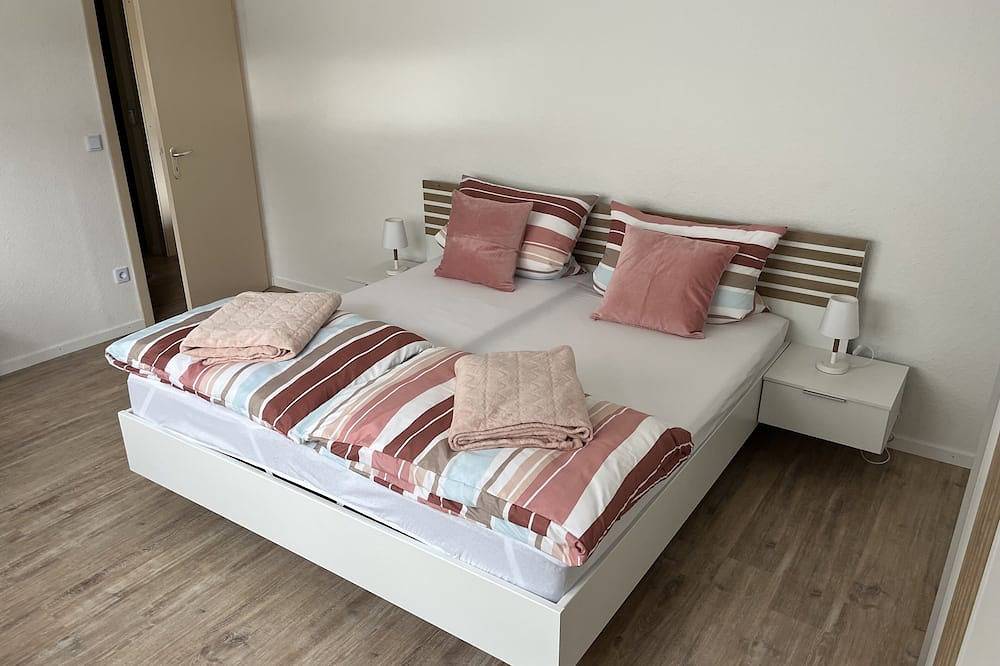 Ganze Wohnung, Gemütliche,Voll ausgestattete Ferienwohnung im Oberen Schlichemtal in Hausen am Tann, Albsteig Etappe 14