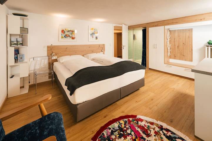 Ganze Wohnung, Villa Marwa - eine Ruheoase im Grünen mit Stadtblick in Karwendel (Tirol), Innsbruck