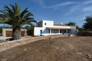 Gîte pour 6 personnes, avec terrasse et jardin dans Formentera