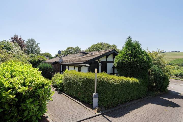 Ferienhaus für 4 Personen, mit Garten in Meschede