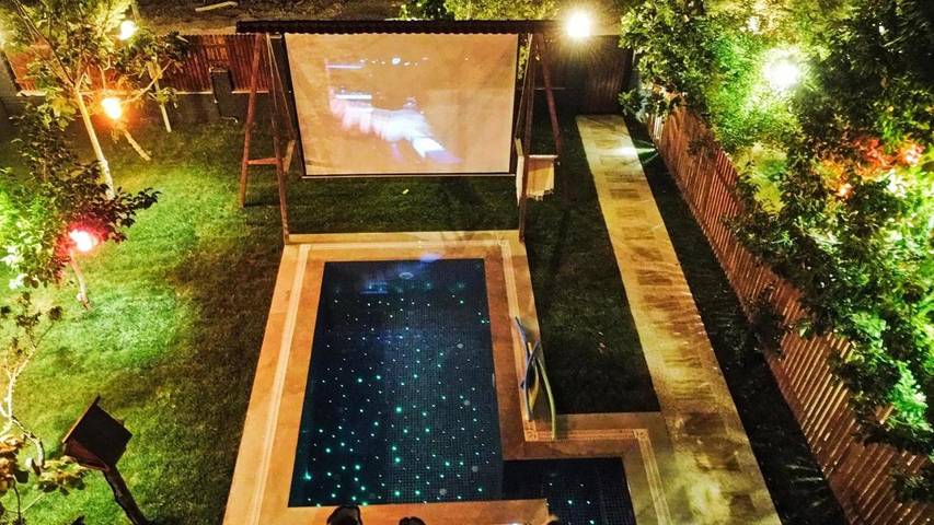 Villa für 2 Personen, mit Whirlpool und Terrasse sowie Garten und Pool in Kalkan