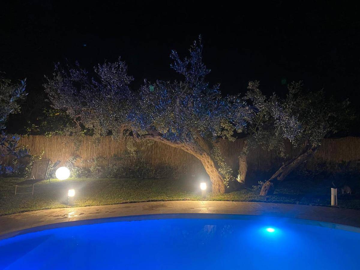Villa Otto Ulivi con Piscina Privata in Terrasini, Provincia di Palermo