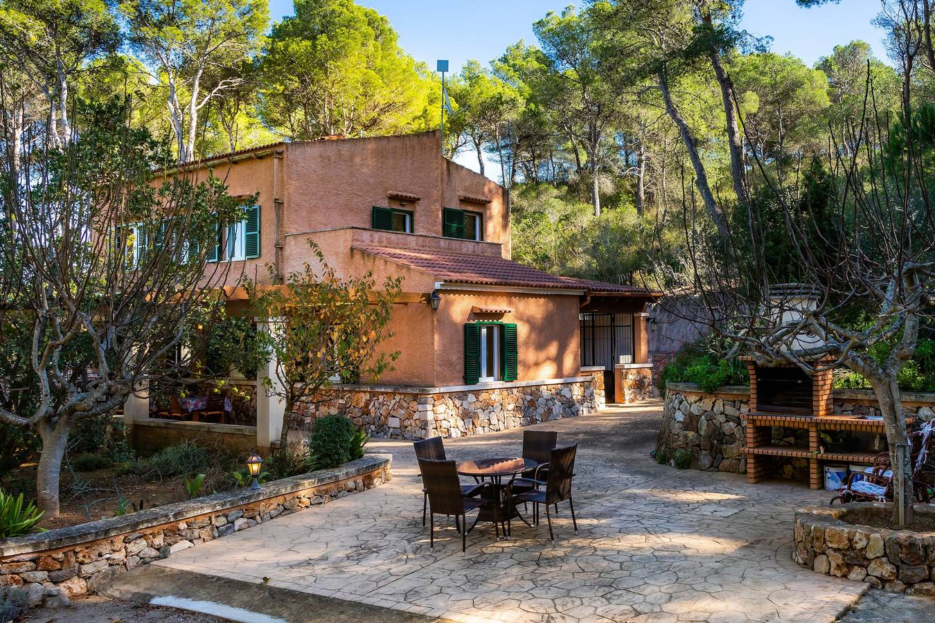 Beautiful Finca Perello with Mountain view in Felanitx, South Majorca