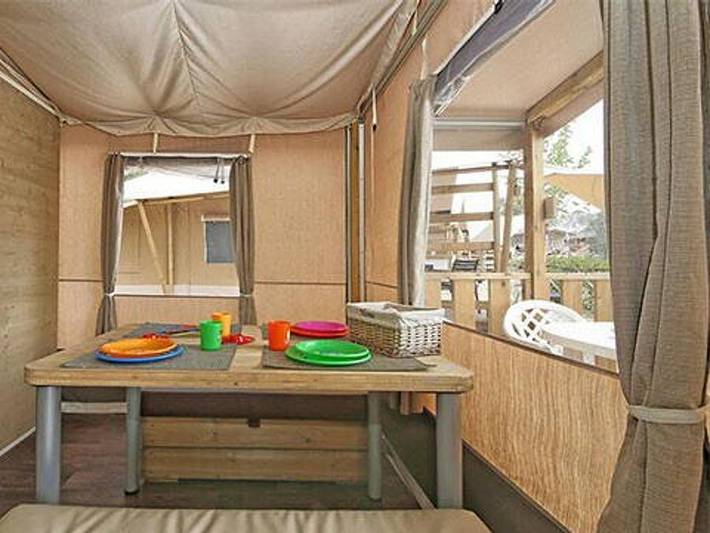 Village Hu Norcenni Girasole - Tenda in tela e legno 5 persone - Super Lodge | 2 Camere da letto | 4/5 Pers. in Figline e Incisa Valdarno, Valdarno