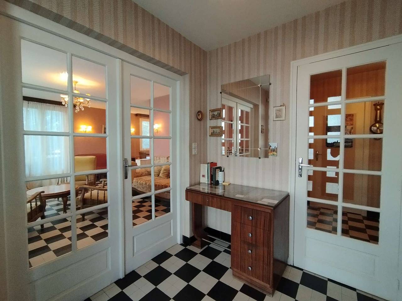 Family home near Rocamadour with garden and wifi in Alvignac, Causses du Quercy Regional Nature Park