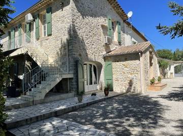 Cottage pour 2 personnes, avec piscine et jardin à Sauve