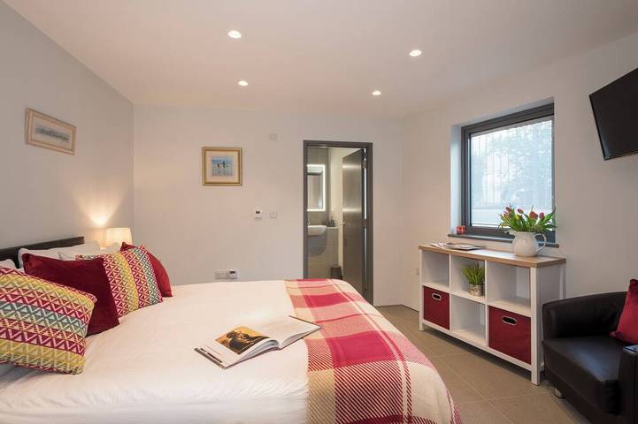 Apartment for 4 people, with sauna in Plymouth