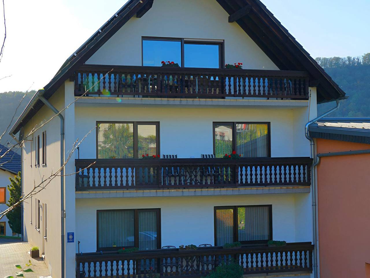 Ganze Ferienwohnung, Ferienwohnungen "Haus Berghof" - Weitblick Fewo Nr. 11 in Neumagen-Dhron, Bernkastel-Kues & Umgebung