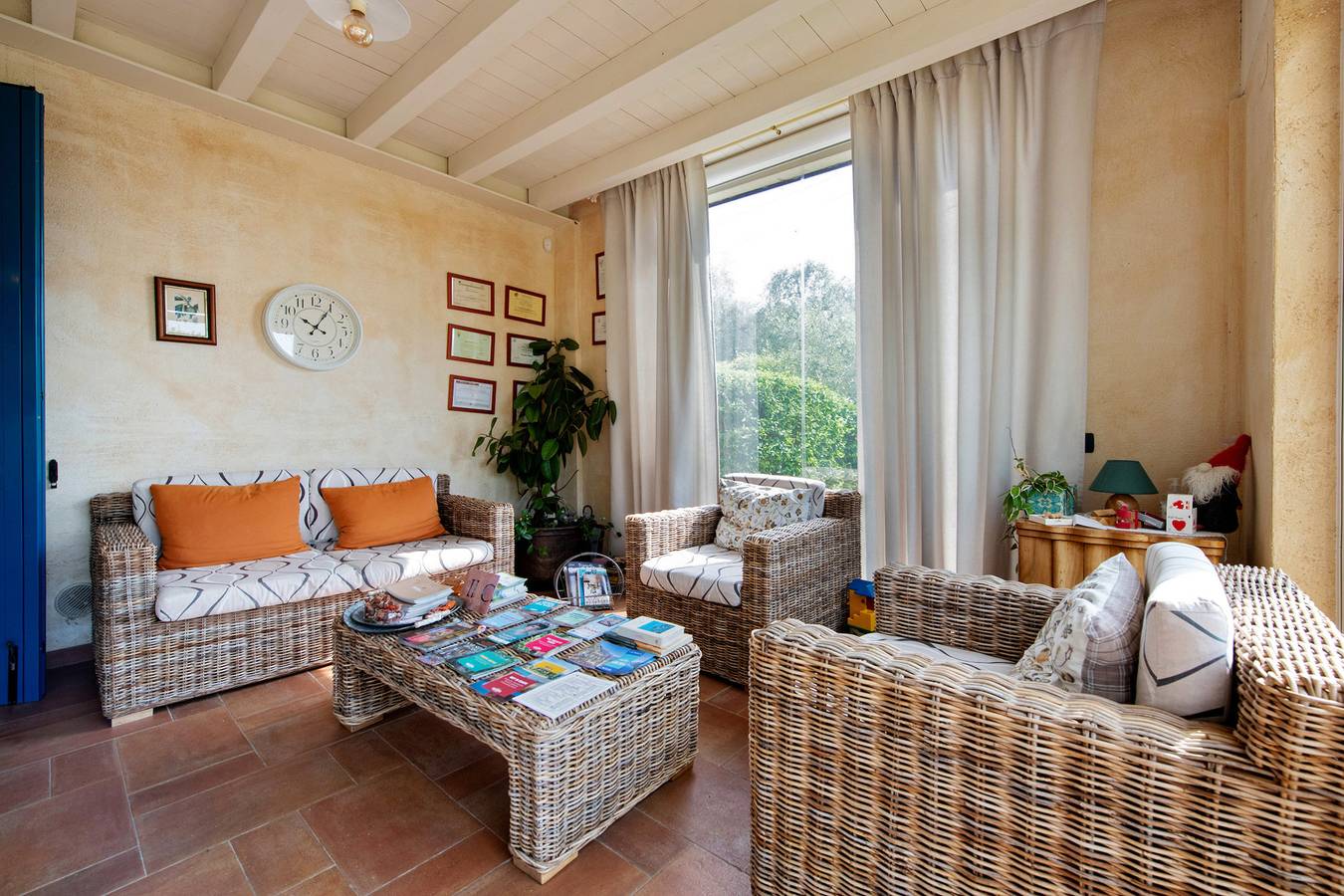 Zimmer 'Arnica' mit privatem Pool, Wi-Fi und Klimaanlage in Soiano del Lago, Gardasee-Berge