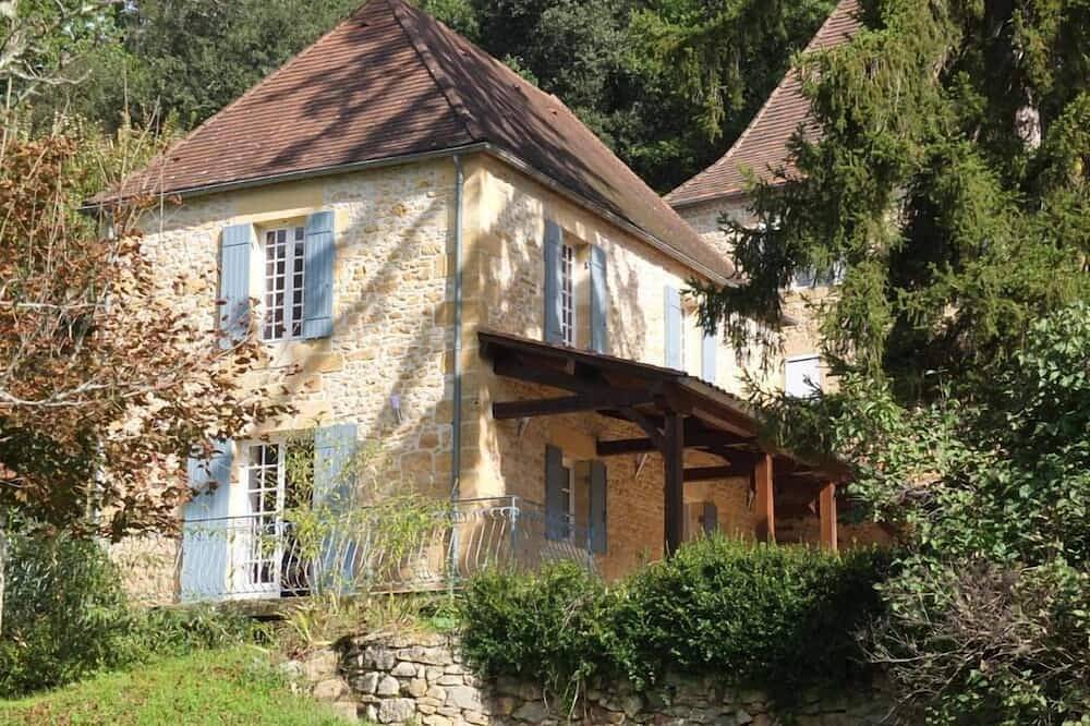 Valley of the Five Castles, Charming Residence from 1851, renovated like new. in Vitrac, Périgord Noir