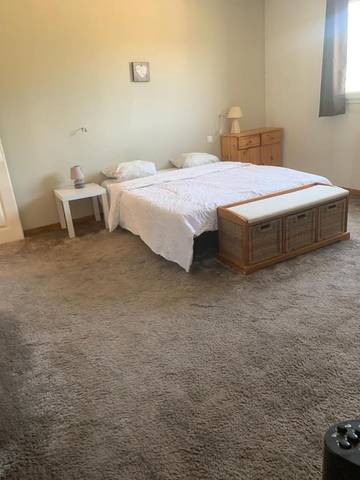 Gîte pour 5 personnes, avec jardin et vue, adapté aux familles à Parisot