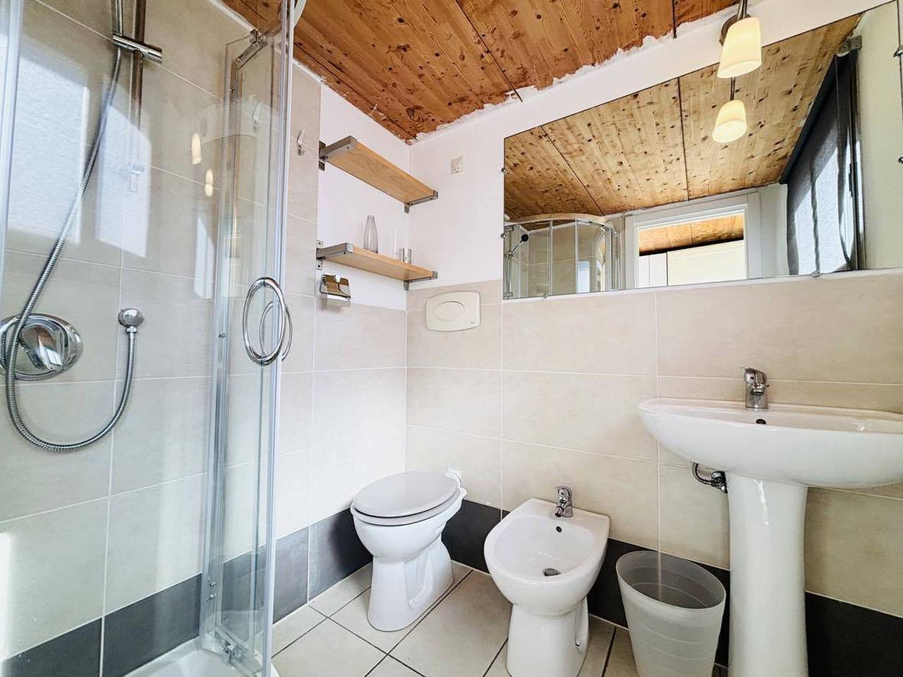 Apartamento entero, Apartamento luminoso de 2 habitaciones con terraza, cerca de la playa, Lumio in Sant Ambroggio, Lumio