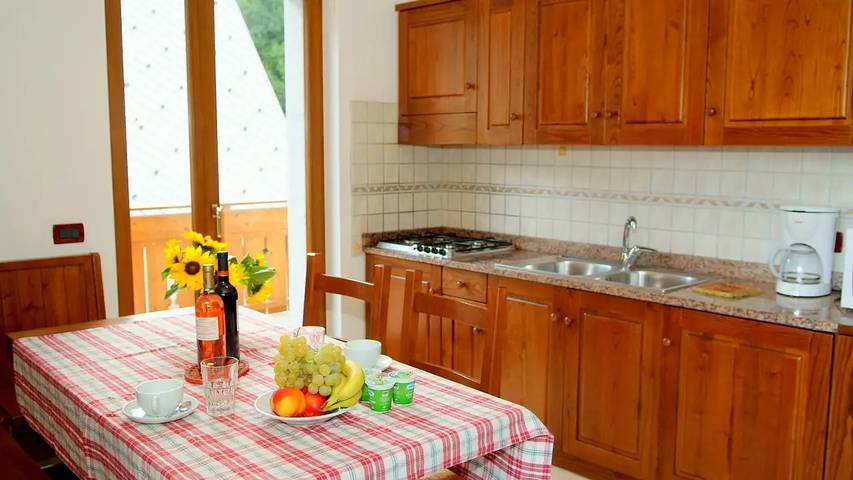 Location de vacances pour 7 personnes, avec jardin à Molina di Ledro - 4