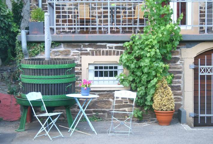 Ferienwohnung für 2 Personen, mit Balkon und Terrasse in Zell (Mosel) - 2