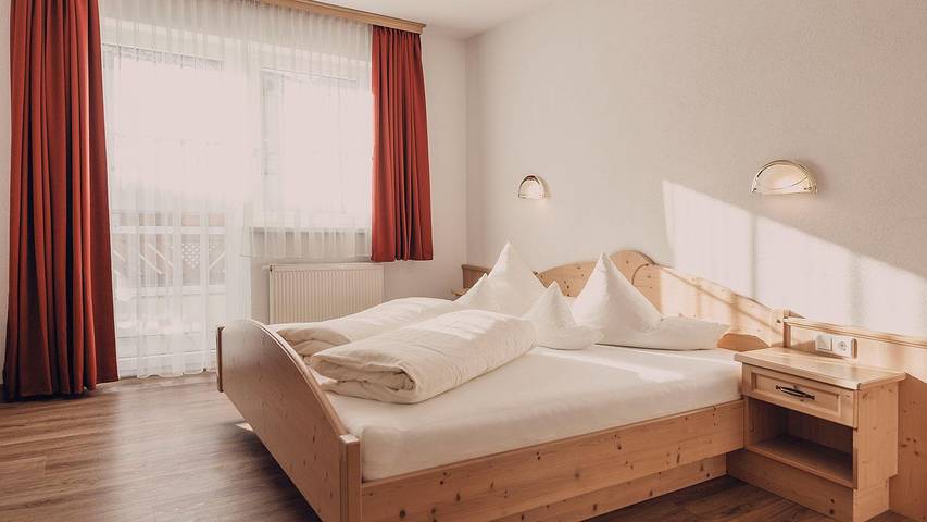 "Doppelzimmer Typ C" mit Dusche, Wc in Mathon, Verwall