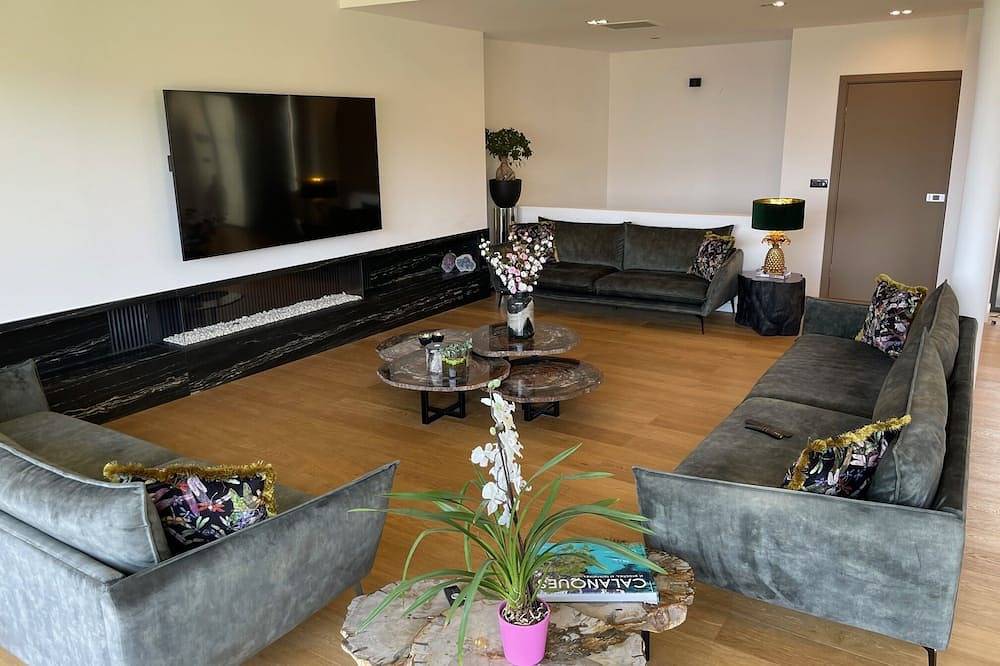 Exclusive New Designer Calanques Park Villa in Cassis, Parc national des Calanques