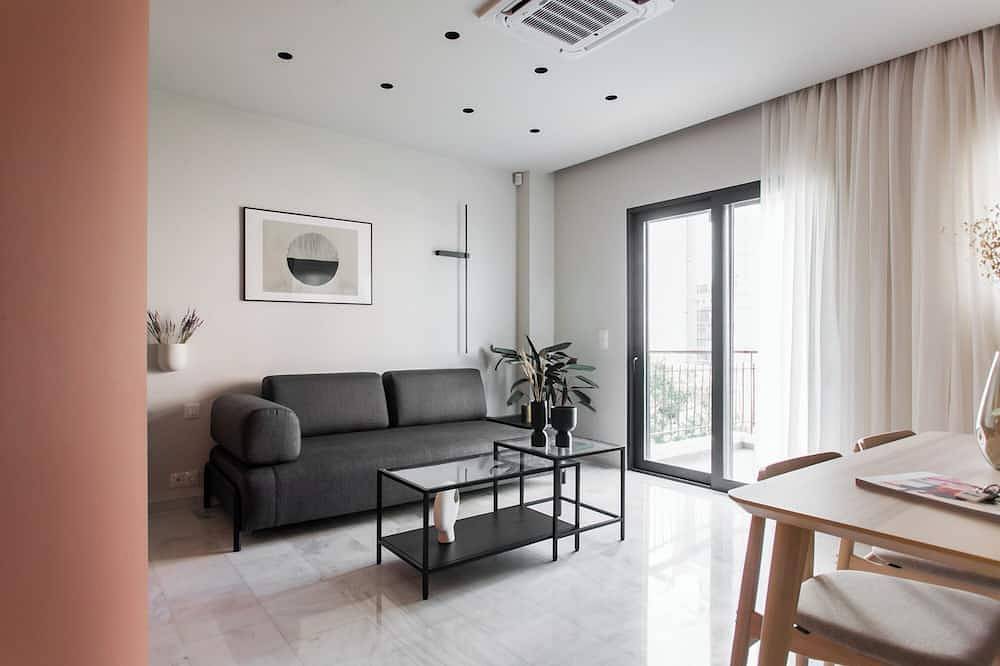Ganze Wohnung, Wunderschönes 2-Zimmer- Apartment -Apartment mit Balkon C in Zentral-Athen, Athen