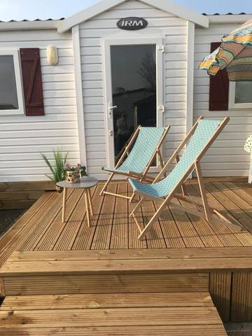 Gîte pour 5 personnes, avec terrasse à Montmartin-sur-Mer