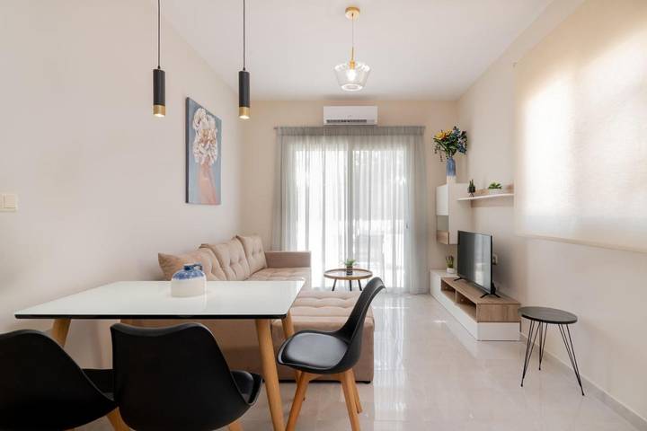 Ferienwohnung für 2 Personen, mit Ausblick und Garten sowie Pool in Zakynthos Stadt - 4
