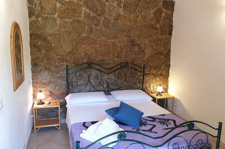 Gîte pour 2 personnes, avec balcon et jardin à Tropea - 2