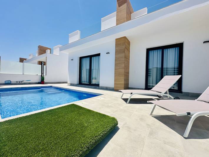 Chalet para 4 personas, con jardín y terraza - 1