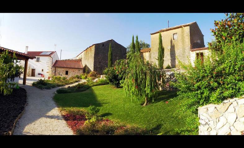 Casa de férias para 3 pessoas, com vista e piscina e ainda jardim - 1