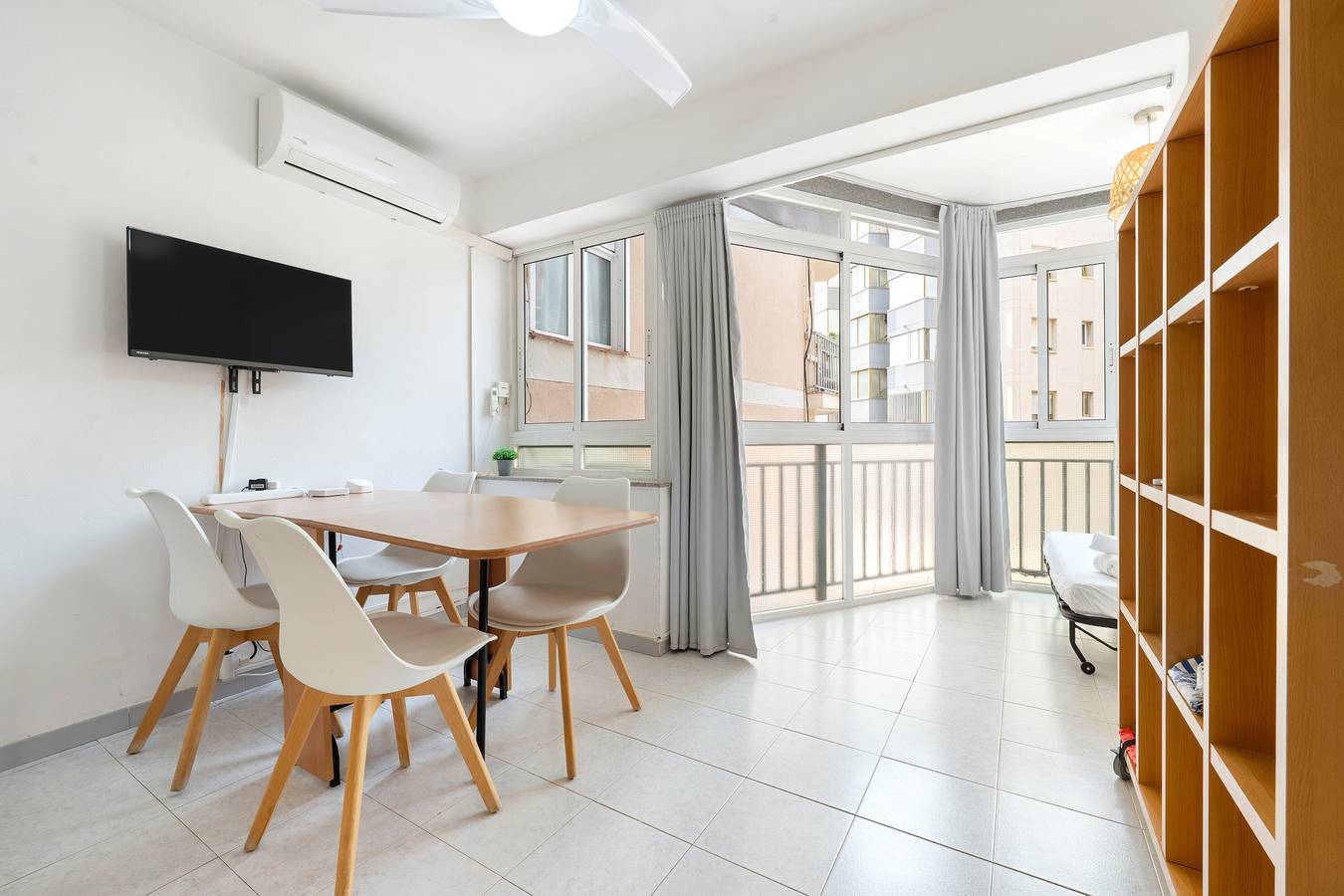 Apartamento entero, Apartamento 'Caliu Mar' con Wi-Fi y Aire Acondicionado in La Pineda, Platja de la Pineda