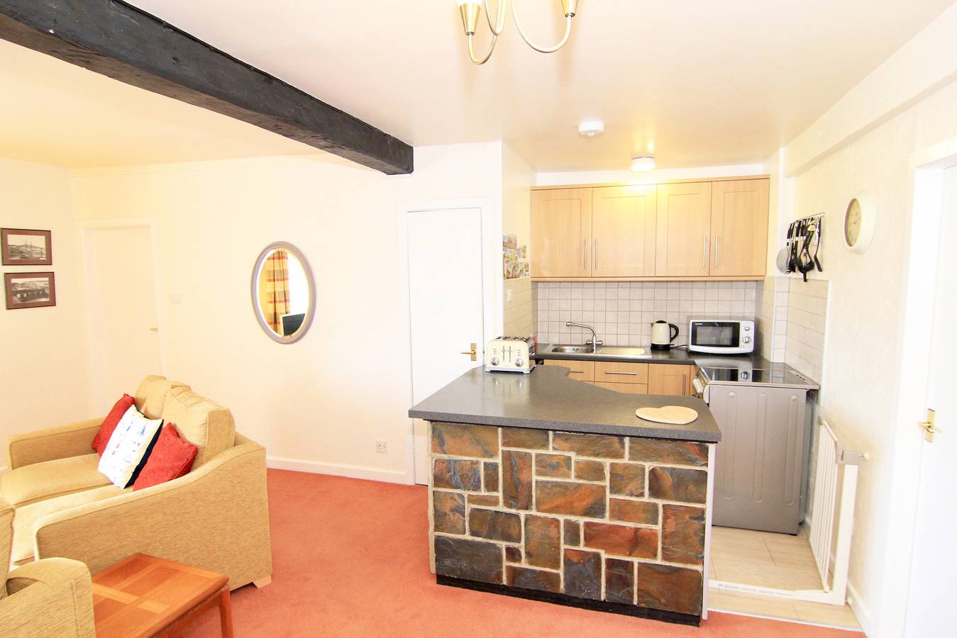 Entire apartment, Harbour Station View in Porthmadog, Snowdonia