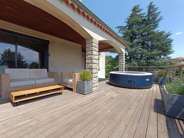 Location de vacances pour 6 personnes, avec jardin et jacuzzi à Saint-Marcel-lès-Valence