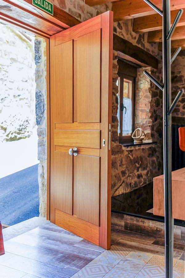 Casa rural para 5 personas, con piscina además de vistas y jardín en Crémenes - 4