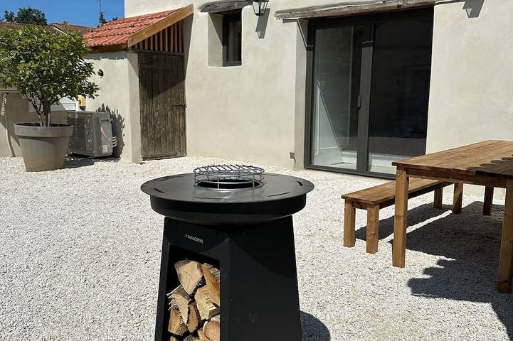 Gîte pour 10 personnes, animaux acceptés dans Condeissiat