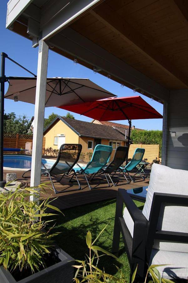 Gîte pour 2 personnes, avec Terrasse et Piscine à Mertzwiller