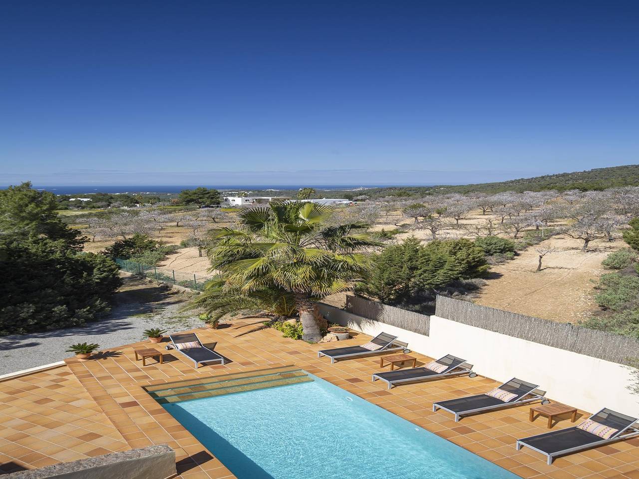 Casa Vacanza per 6 Persone in Cala Tarida, Sant Josep de sa Talaia