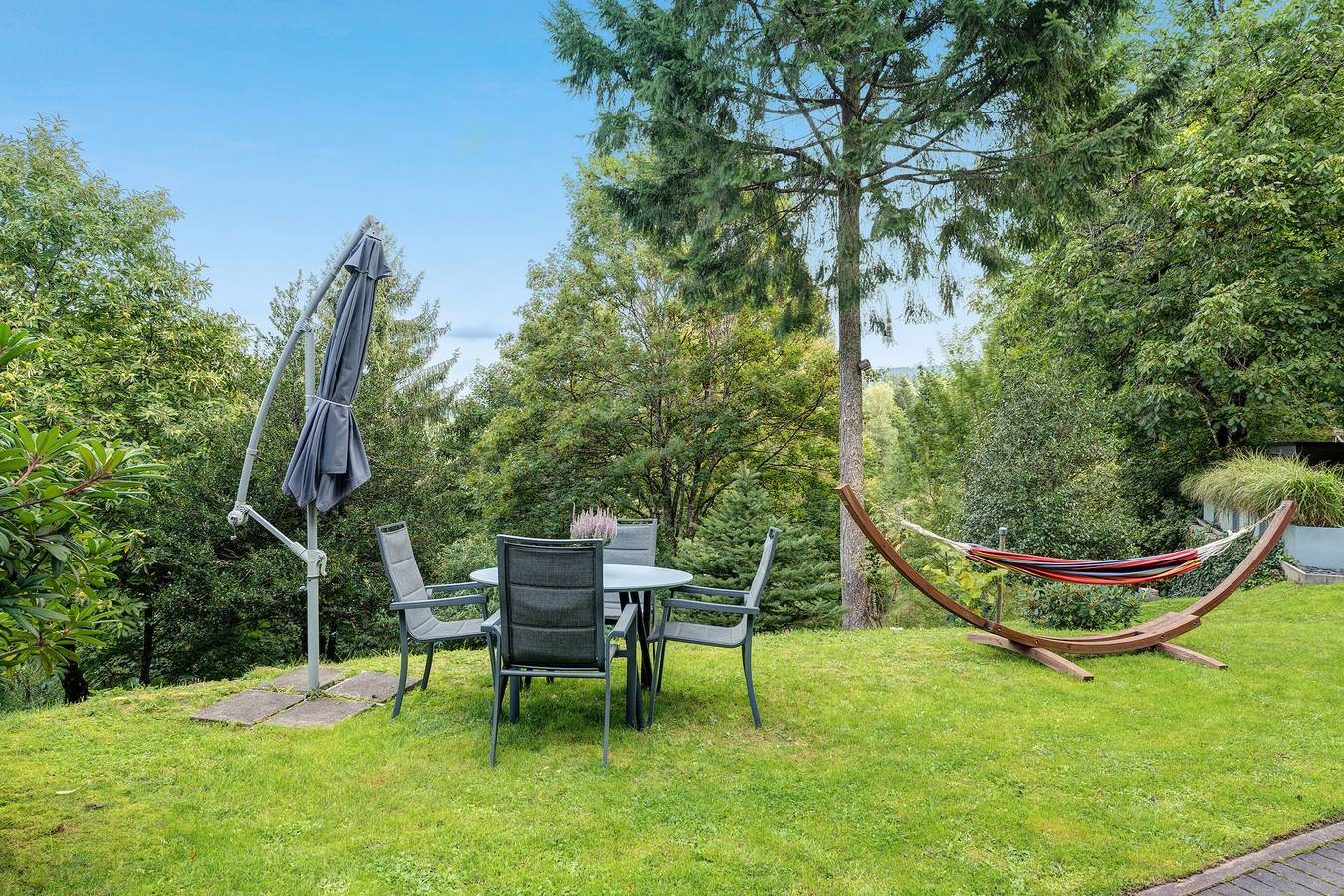 Ganze Wohnung, Ferienwohnung 'Im Holzhau' mit Bergblick, gemeinsamer Terrasse und Wlan in Bad Peterstal-Griesbach, Mittlerer Schwarzwald