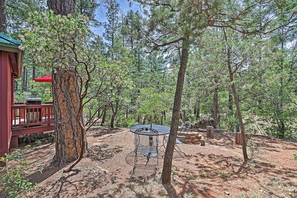 Furnished Deck: Romantic Strawberry/Pine Studio! in Strawberry, Gila County