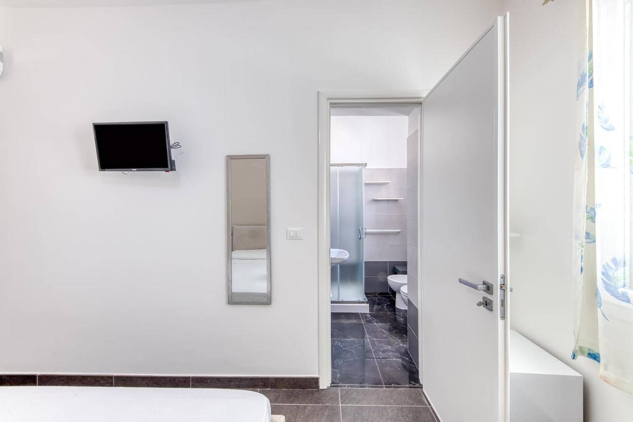Double or Twin Room with Private Bathroom in Ugento, Golfe de Tarente