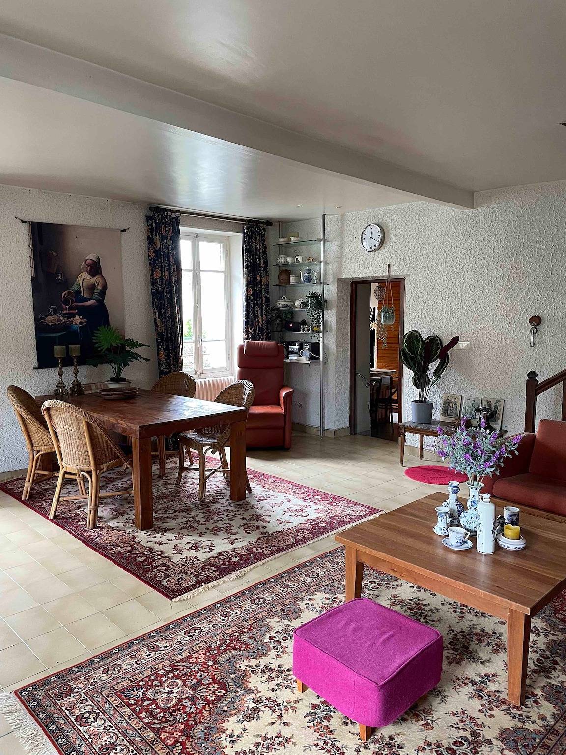 Maison de vacances 'La Maison Blanche' avec terrasse privée et wifi in Ahun, Région de Guéret