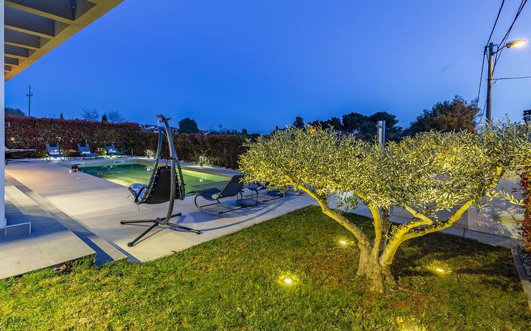 Bungalow für 10 Personen, mit Terrasse und Pool sowie Garten, mit Haustier in Pula - 3