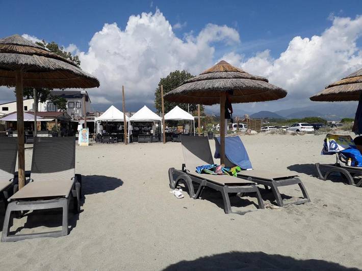 Gîte pour 3 personnes, avec jardin dans Plage d'Alistro