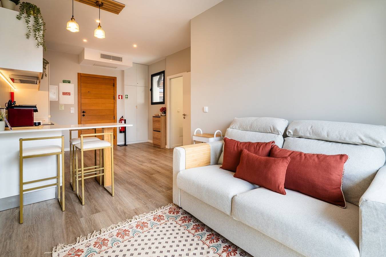 Ganze Wohnung, Ferienwohnung für 2 Personen mit Balkon in Machico, Madeira