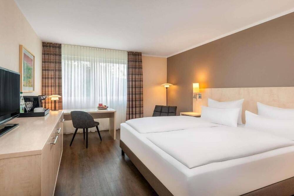 Ganze Wohnung, Sunday Hotel Bielefeld Standard King Zimmer in Bielefeld, Nordrhein-Westfalen